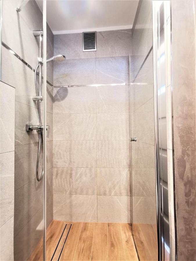 ורוצלב Kuznicza Apartment - 300M Main Square ~ Self Check-In 24H מראה חיצוני תמונה